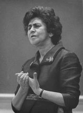 Raya Dunayevskaya delivering a lecture in 1980s