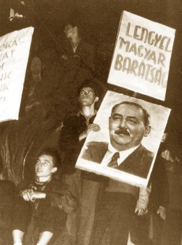Manifestation 1956